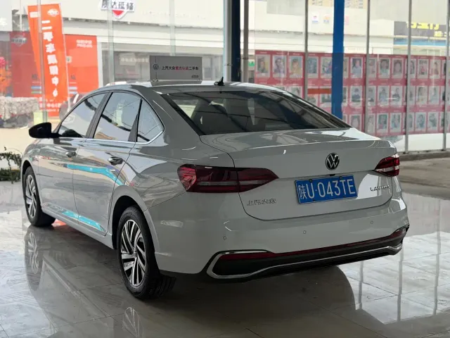 Volkswagen Lavida — Фото автомобиля 14