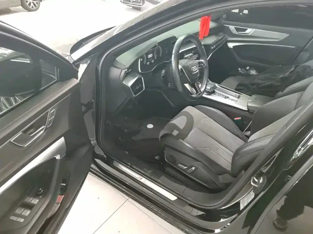 Audi A6L — Фото автомобиля 15