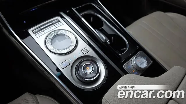 Genesis GV80 — Фото автомобиля 11