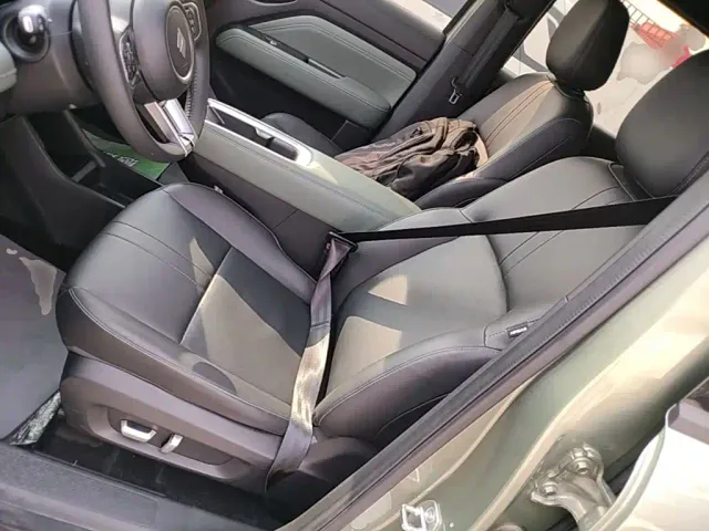 Baojun Yep Plus — Фото автомобиля 14