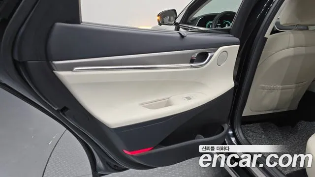 Hyundai Grandeur Новый Grandeur IG — Фото автомобиля 24