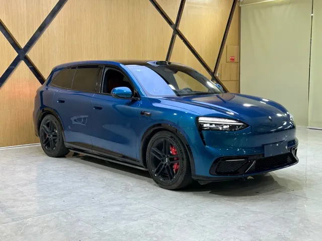 Aito M6 — Фото автомобиля 3