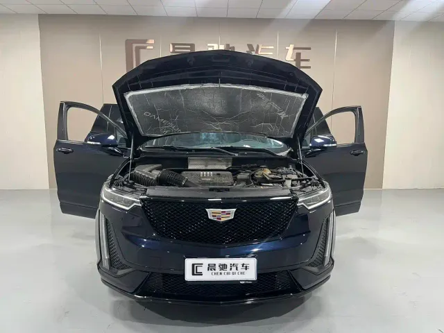 Cadillac XT6 — Фото автомобиля 15