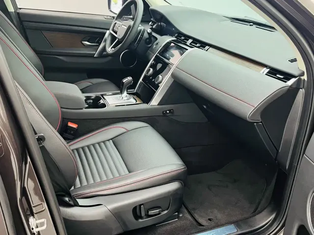 Land Rover Discovery Sport — Фото автомобиля 10