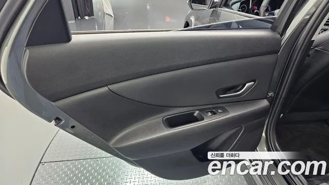 Hyundai AVANTE Avante (CN7) — Фото автомобиля 25