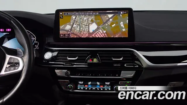 BMW 5 Series — Фото автомобиля 14