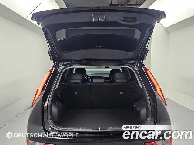 Kia Niro — Фото автомобиля 19