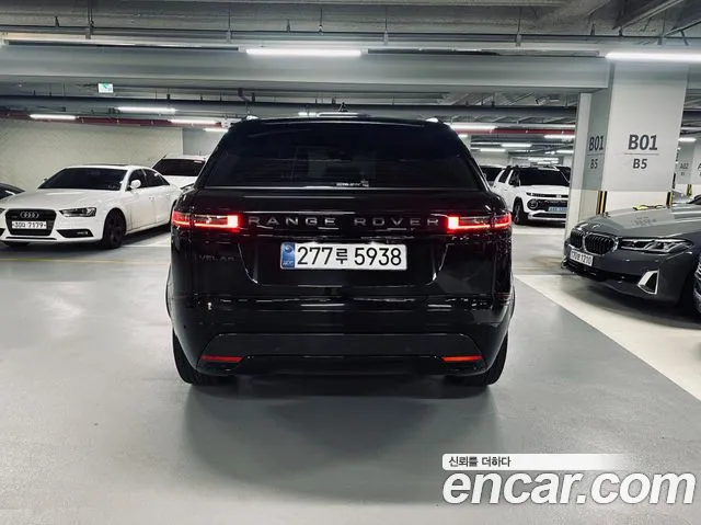 Land Rover Range Rover Velar Range Rover Velar 2.0 P250 Dynamic SE — Фото автомобиля 4