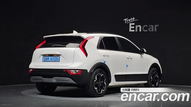 Kia Niro Niro (New) — Фото автомобиля 2