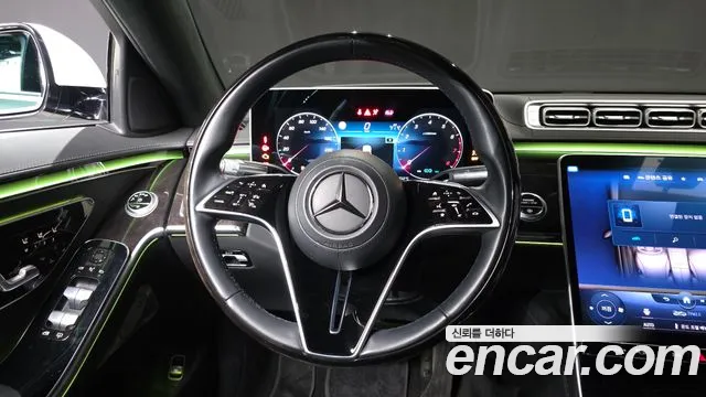 Mercedes-Benz S-Class — Фото автомобиля 13