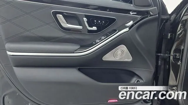 Mercedes-Benz S-Class — Фото автомобиля 15