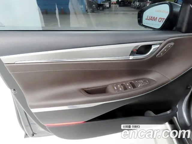 Hyundai Grandeur New — Фото автомобиля 16