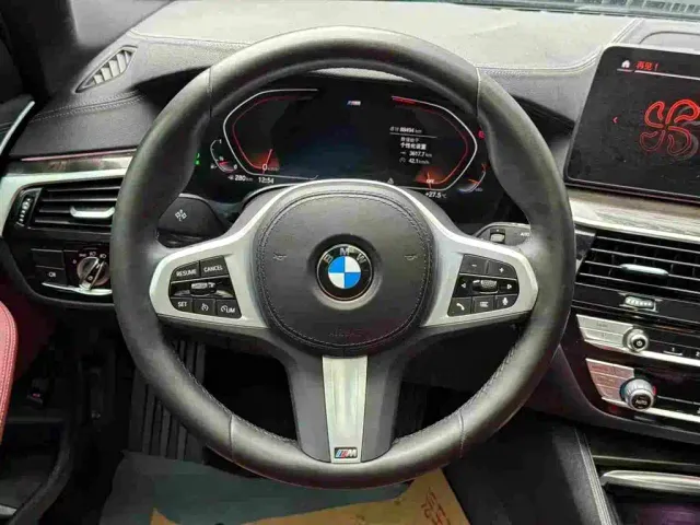 BMW 5 Series — Фото автомобиля 6