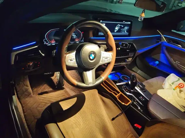 BMW 5 Series — Фото автомобиля 12