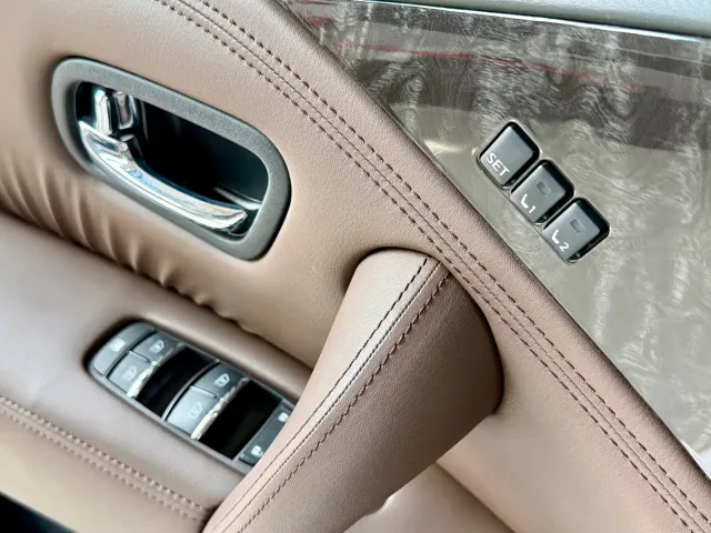 Nissan Patrol — Фото автомобиля 8