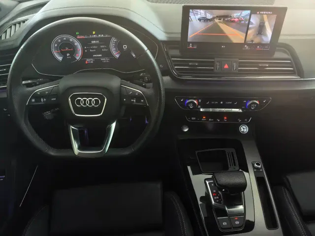 Audi Q5L — Фото автомобиля 9