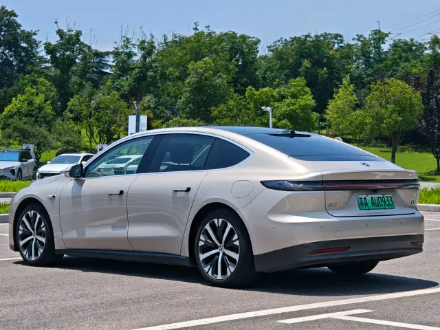 Nio ET7 — Фото автомобиля 11