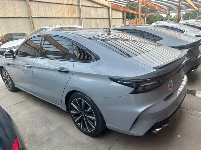 Chery Arrizo 8 — Фото автомобиля 10