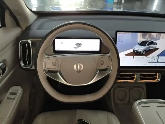 Leapmotor B10 — Фото автомобиля 10