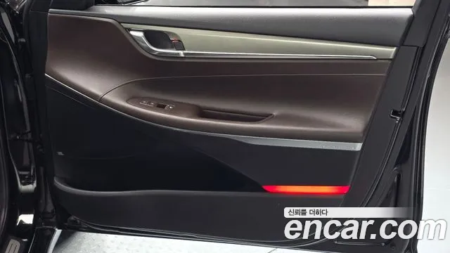 Hyundai Grandeur (New) Hybrid — Фото автомобиля 14