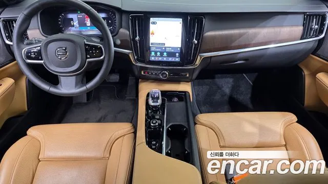 Volvo S90 — Фото автомобиля 10
