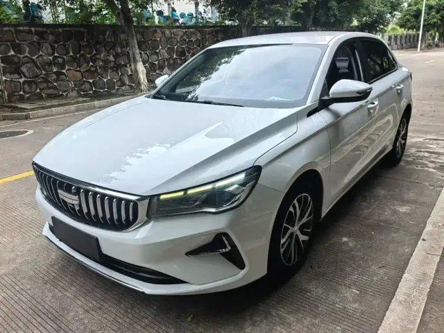 Фотография автомобиля — Geely Emgrand