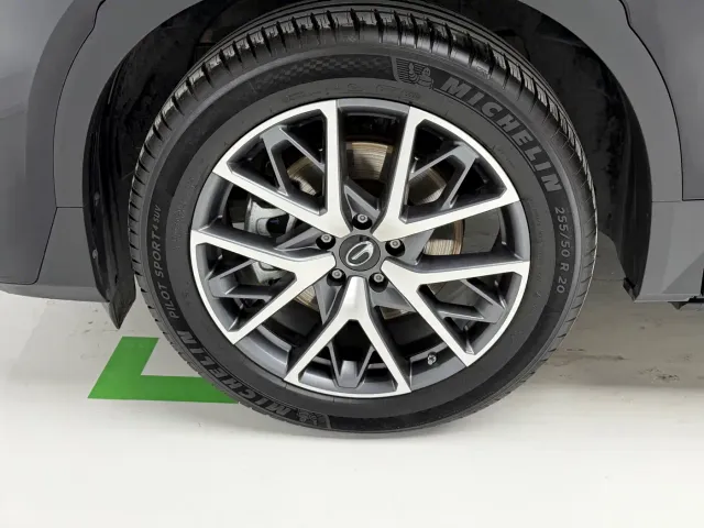 GAC Trumpchi GS8 — Фото автомобиля 8