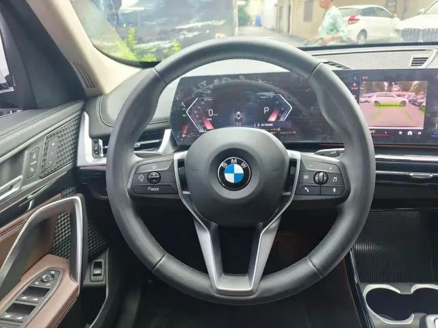BMW X1 — Фото автомобиля 12