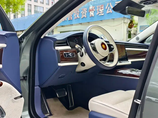 Hongqi Guoya — Фото автомобиля 7