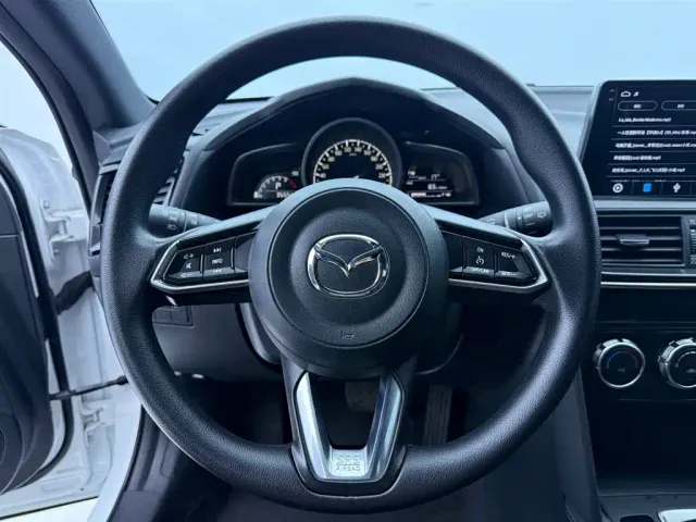 Mazda CX-4 — Фото автомобиля 19