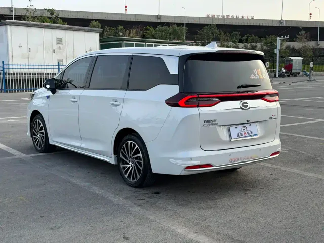 GAC Trumpchi M6 — Фото автомобиля 9