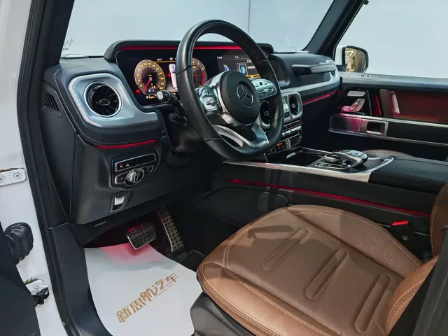 Mercedes-Benz G-Class — Фото автомобиля 12