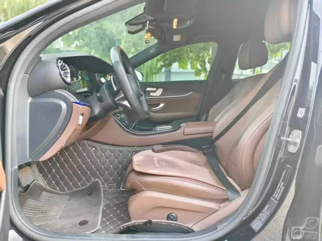 Mercedes-Benz E-Class — Фото автомобиля 10