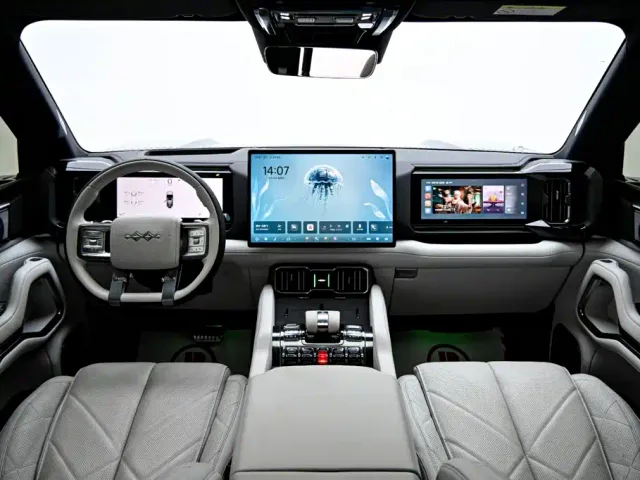 BYD FangChengBao Leopard 8 — Фото автомобиля 13
