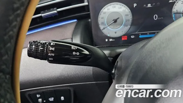 Hyundai Tucson Tucson (NX4) Дизель 2.0 2WD — Фото автомобиля 30