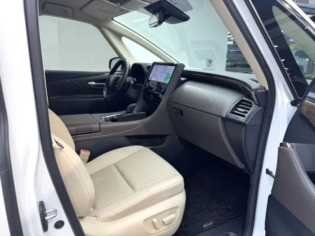 Toyota Alphard — Фото автомобиля 11
