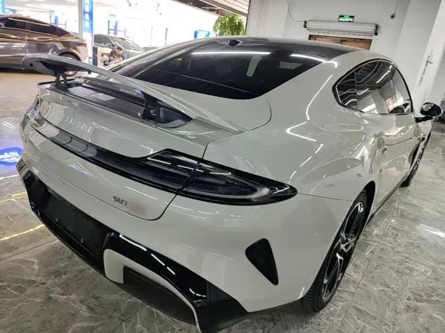 Xiaomi SU7 — Фото автомобиля 6