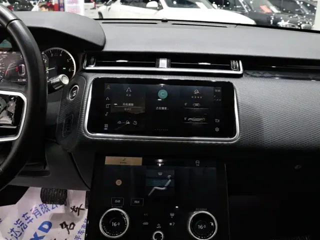 Land Rover Range Rover Velar — Фото автомобиля 11