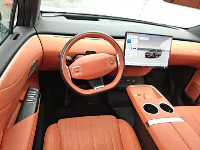 Changan Qiyuan E07 — Фото автомобиля 10