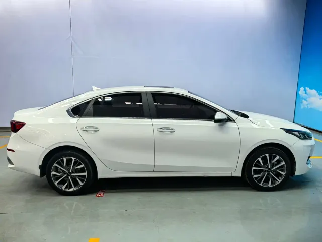 Kia K3 — Фото автомобиля 7