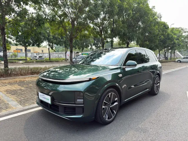 Фотография автомобиля — Li Auto L8