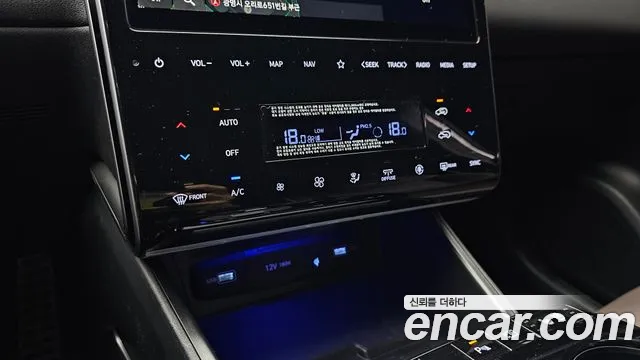 Hyundai Tucson Tucson (NX4) Бензин 1.6 турбо 2WD — Фото автомобиля 30