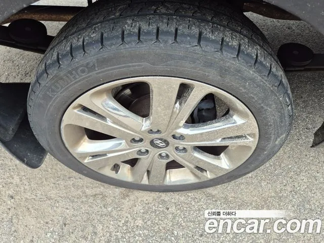 Hyundai Solati — Фото автомобиля 5