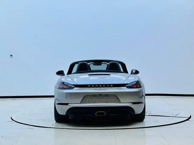 Porsche 718 — Фото автомобиля 15