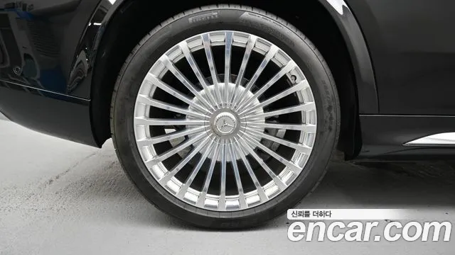 Mercedes-Benz GLS-Class — Фото автомобиля 5