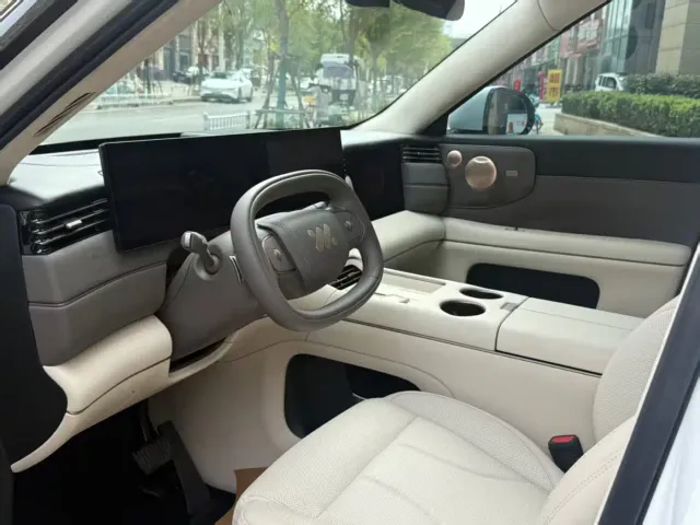 IM Motors IM LS8 2026 Model Base Version 5-seater Long Range Edition — Фото автомобиля 5