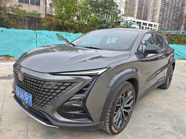Фотография автомобиля — Changan UNI-T