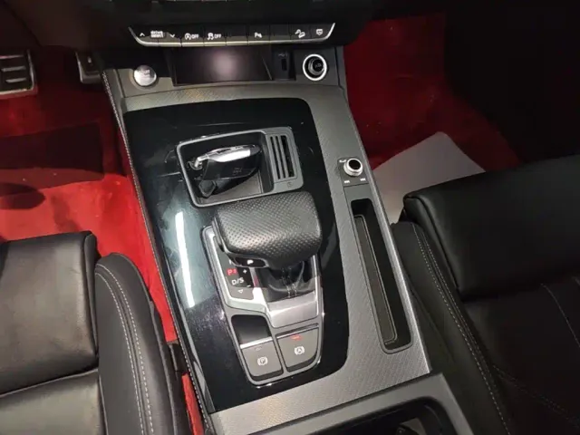 Audi Q5L — Фото автомобиля 13