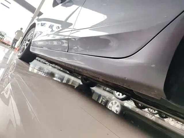 Roewe i5 — Фото автомобиля 21