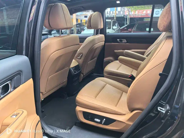 Li Auto ONE — Фото автомобиля 13
